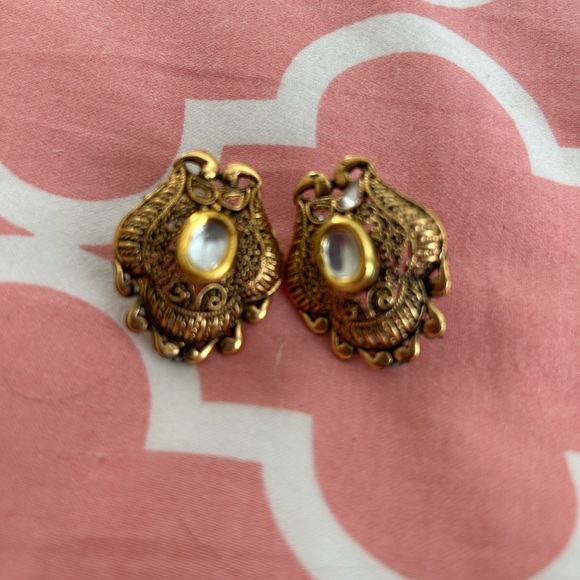 Gold Women's Earrings - Picture 2 of 3